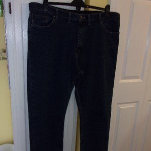 Men's Wrangler Authentic Flex Waist Jeans.  Straight Fit.  Dark Stonewash. 44/30